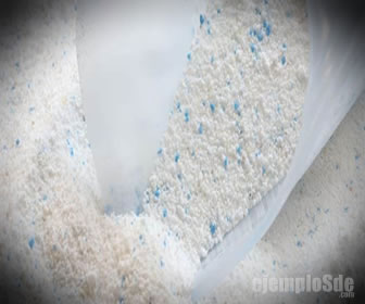 Producto qu&iacute;mico: sulfato de sodio (Na2SO4)
